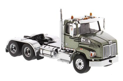 Western Star 4700 SF Tandem Day Cab