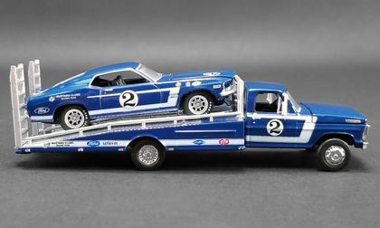 Ford F-350 Ramp Truck and