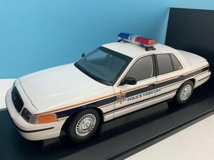 Ford Crown Victoria Police Presentation Car