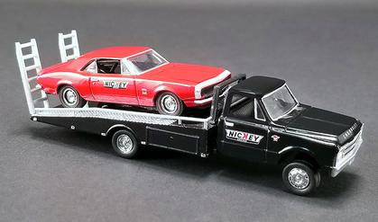 Chevrolet C-30 1967 Ramp Truck & Chevrolet Camaro 1967 "Nickey Performance"