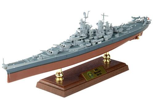 Iowa-class Battleship 1/700 Model USS Missouri USN