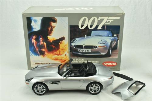 BMW Z8 "James Bond 007 - The World is not Enough" 1/12