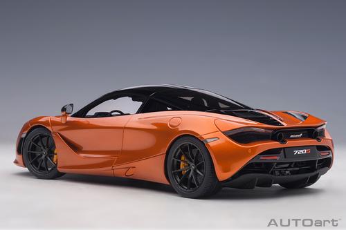 McLAREN 720S