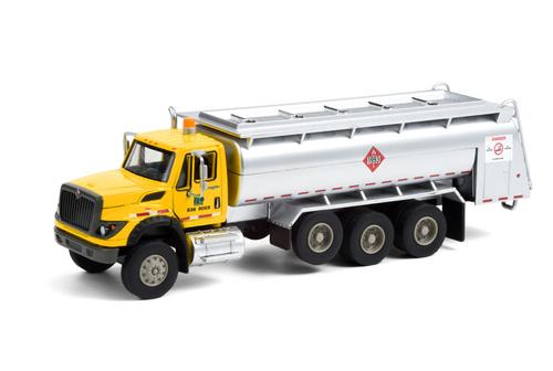 Pennsylvania Department of Transportation (PennDOT) - 2018 International WorkStar Tanker Truck