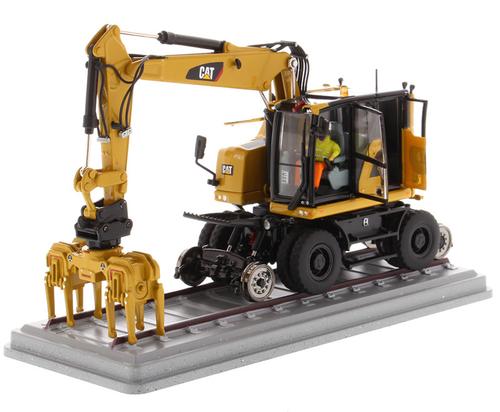 Caterpillar M323F Railroad Wheeled Excavator