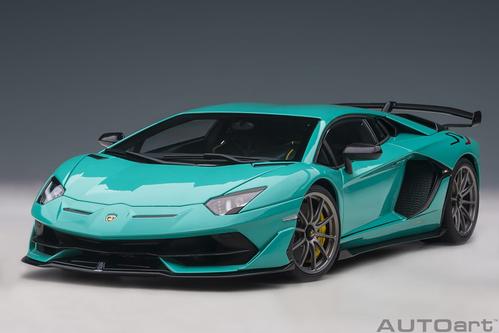 LAMBORGHINI AVENTADOR SVJ