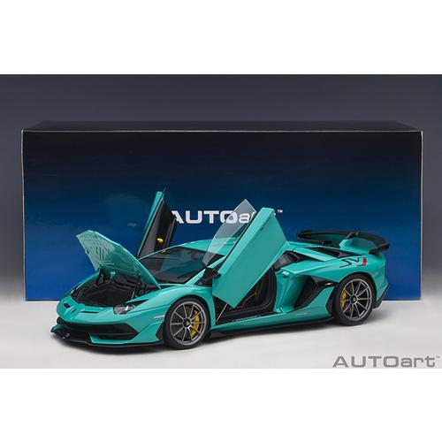 LAMBORGHINI AVENTADOR SVJ