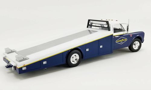 Chevrolet C-30 Ramp Truck 1967 "Goodyear"