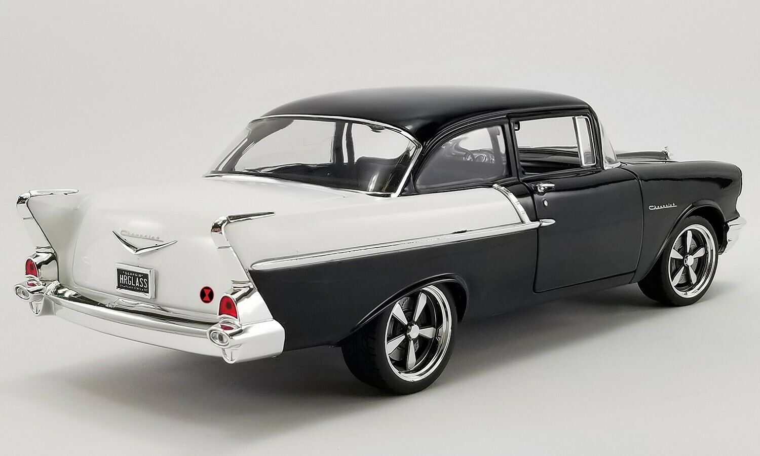 Chevrolet Bel Air 150 1957 "restomod - Hourglass"