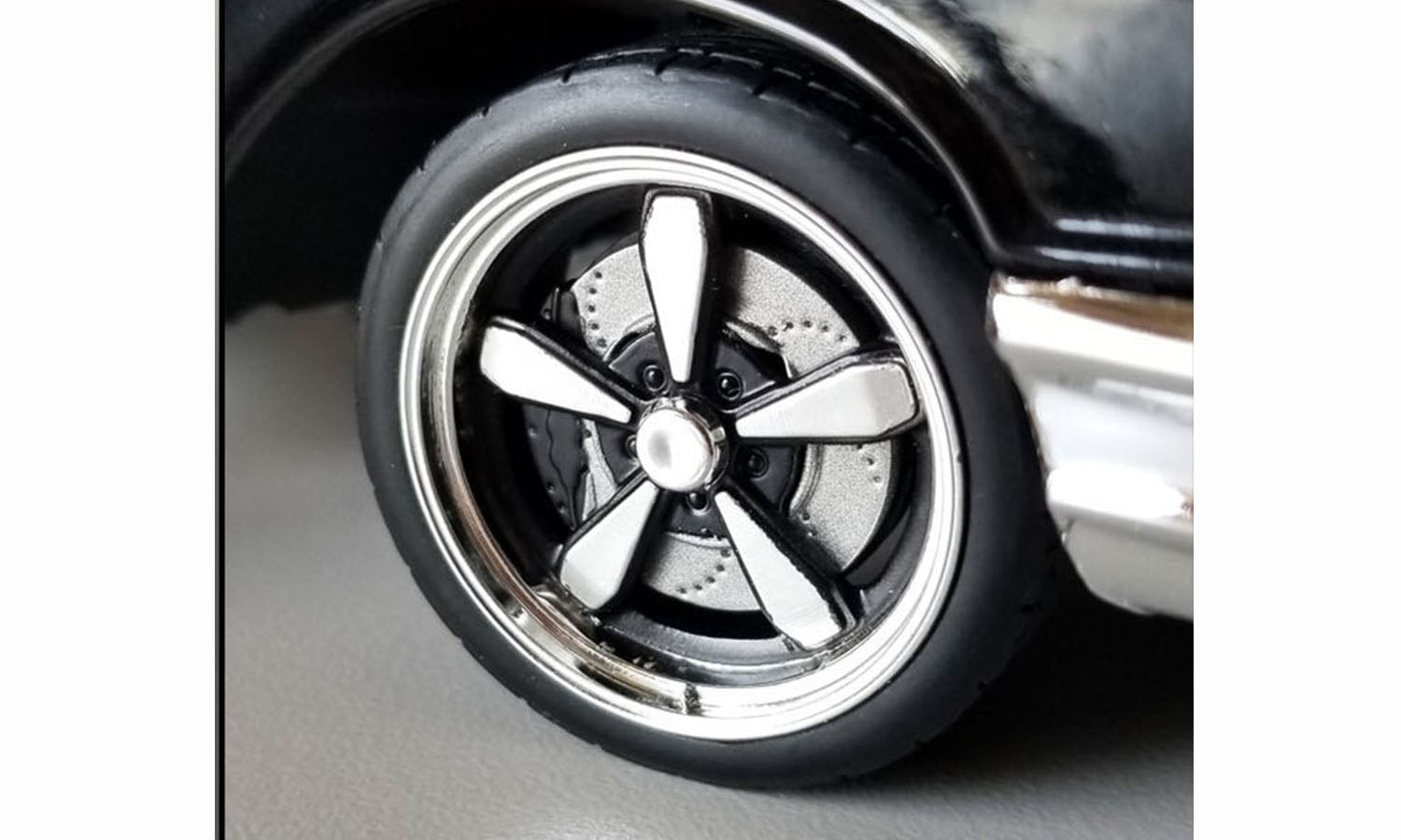 HITMAN STREET FIGHTER WHEEL & TIRE SET