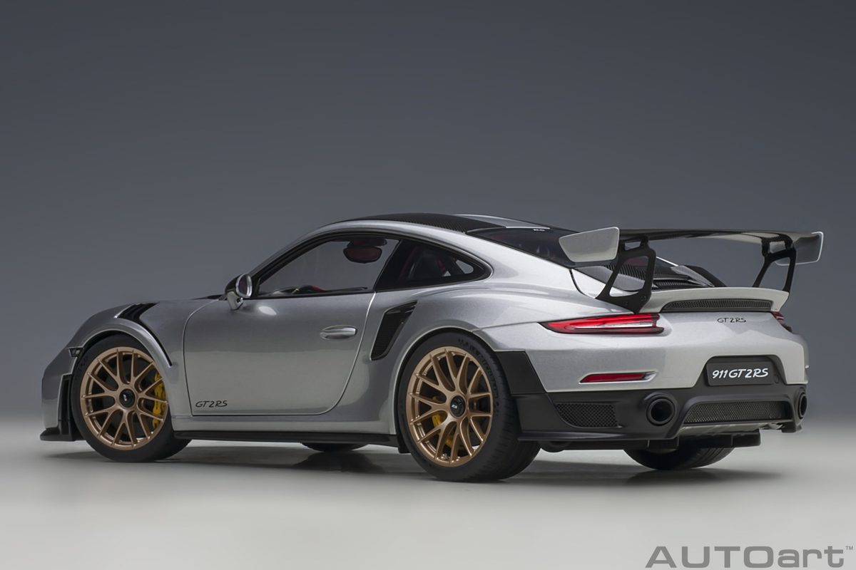PORSCHE 911(991) GT2 RS Weissach Package