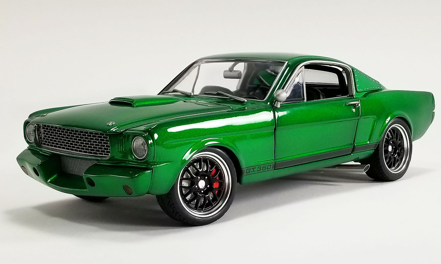 Ford Shelby GT-350R 1965 "Street Fighter - Green Hornet"
