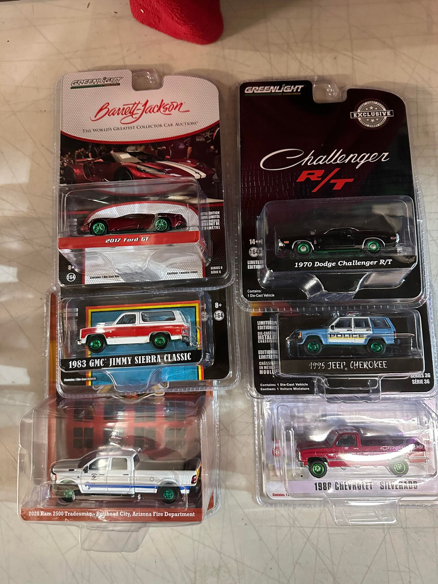 Lot (24) GREEN MACHINE 1/64 Chase car