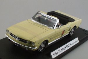 Ford Mustang Convertible 1964 1/2