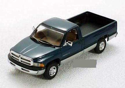 Dodge Ram 2500 SLT