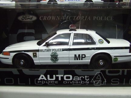 Ford Crown Victoria "US Military Police"