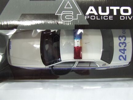 Ford Crown Victoria "NYPD Police"