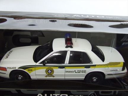 Ford Crown Victoria Sûreté du Québec Police