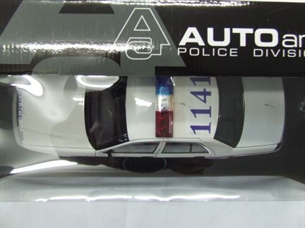 Ford Crown Victoria Ville de Saguenay Police* voir note