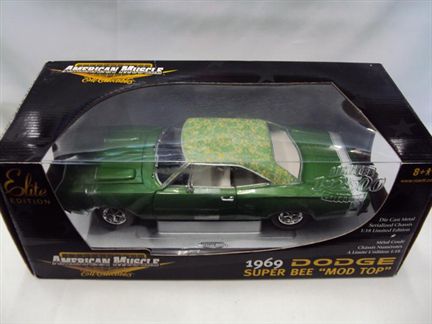 Dodge Super Bee 1969 "Mod Top" RARE Élite