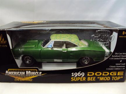 Dodge Super Bee 1969 "Mod Top" RARE Élite