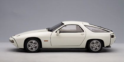 Porsche 928