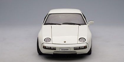 Porsche 928