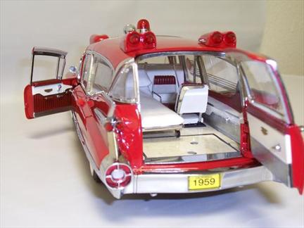1959 Cadillac Superior "Detroit Fire Deparement"