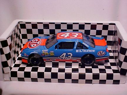 Pontiac Grand Prix STP