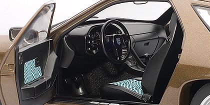 Porsche 928