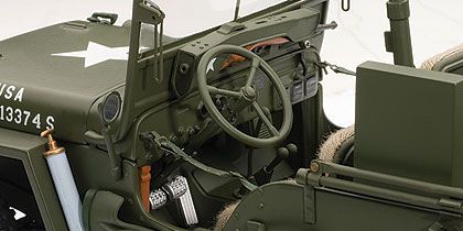 Jeep Willys (Armé avec Accessoires)