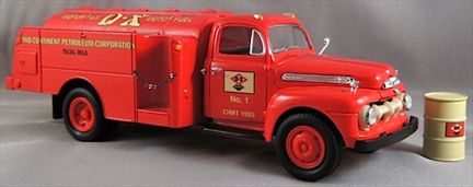 1951 Ford F-6 Fuel Tanker "D-X Motor Oils"