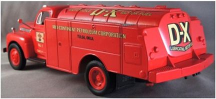 1951 Ford F-6 Fuel Tanker "D-X Motor Oils"