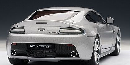 Aston martin V12 Vantage 2010