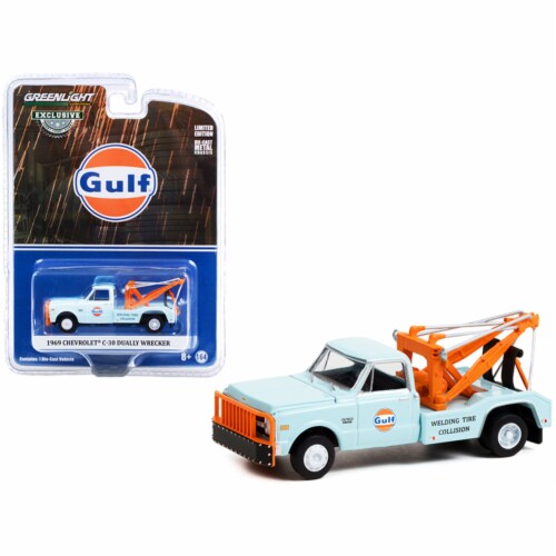 1969 Chevrolet C-30 Dually Wrecker "Gulf Oil &