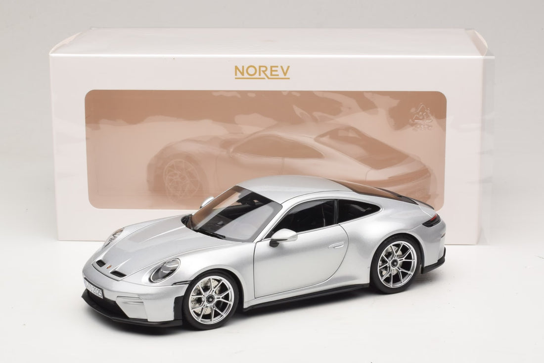 Norev 1:18 Porsche 911 GT3 Touring Package 2025 – GT Silver Metallic – 187002
