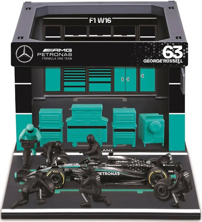 F1 Mercedes GP F1 W16 2025 Pit Pass Paddock Diorama Russell 