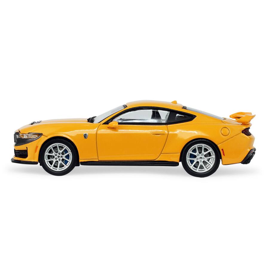 GreenLight 1:64 2024 Ford Mustang Dark Horse Yellow Splash Metallic – Auto Mall Series 8 – Limited Edition GL68080-E