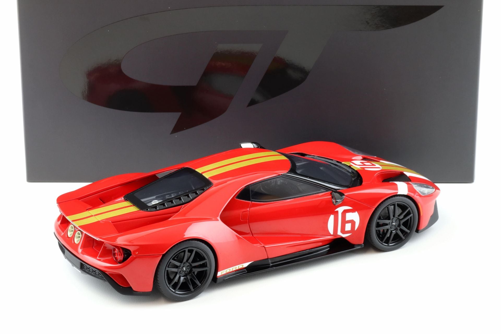 Ford GT Heritage Edition Alan Mann 2022 (End of July)