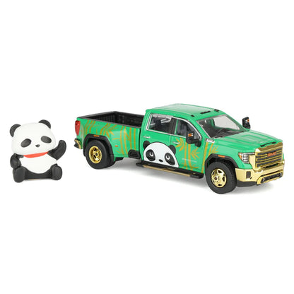 GreenLight Exclusive Edition 1:64 2022 GMC Sierra 3500 HD Denali Dually Beijing Panda GL1352003-A
