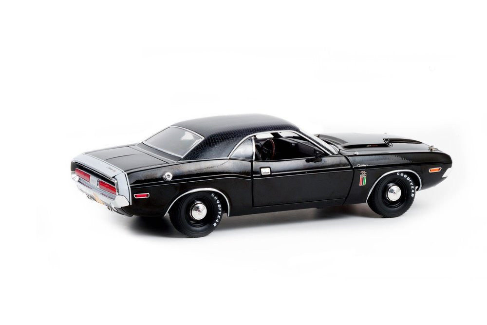 Dodge Challenger R/T 426 HEMI 1970 "The Black Ghost"
