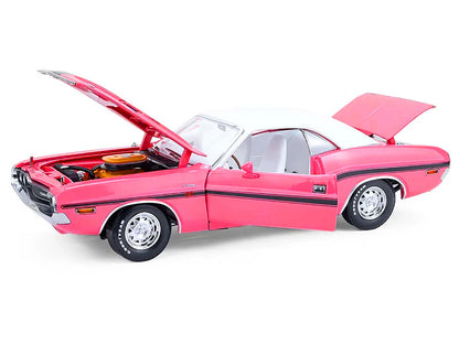 1970 Dodge Challenger R/T 440 Six Pack (Panther Pink)