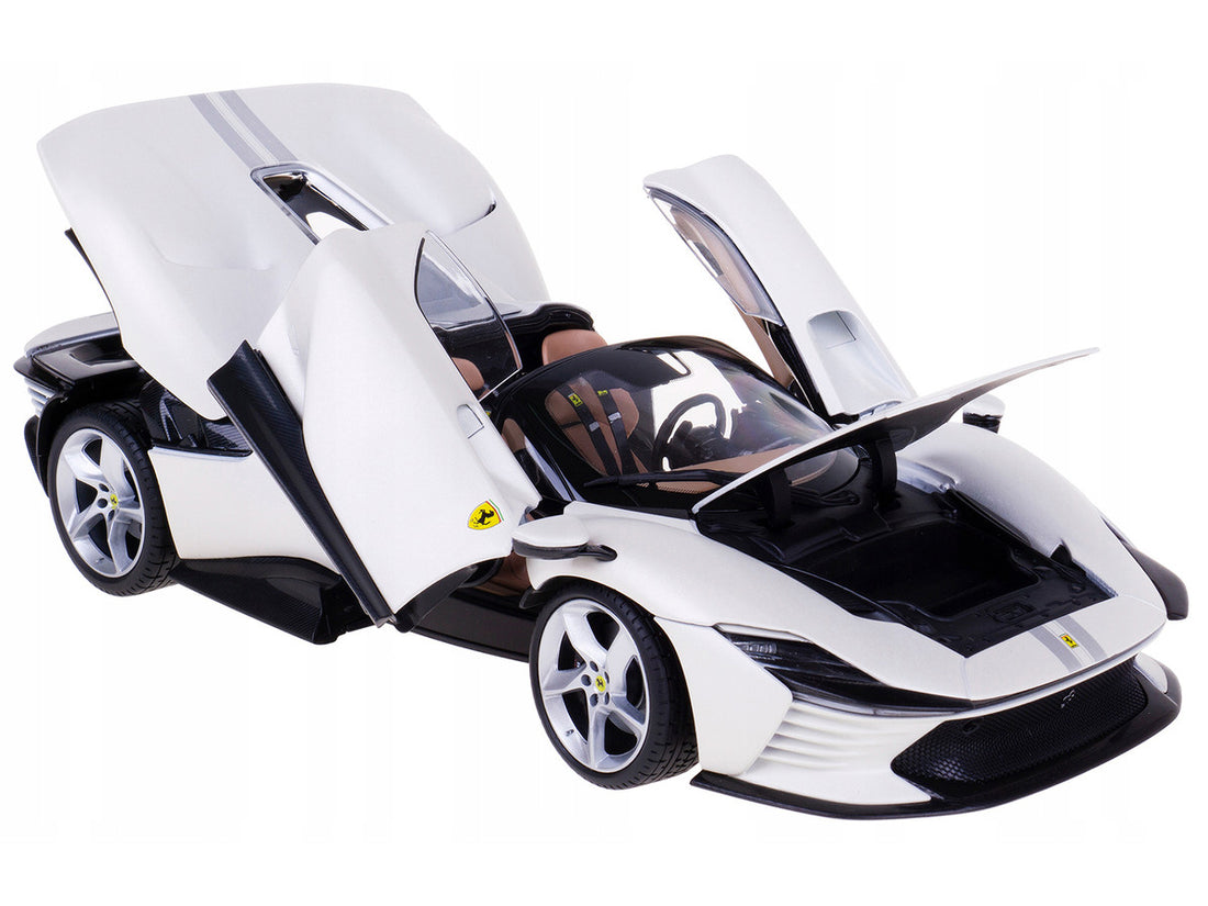 Bburago 1:18 Ferrari Daytona SP3 – White – Signature Series 18-16912WH