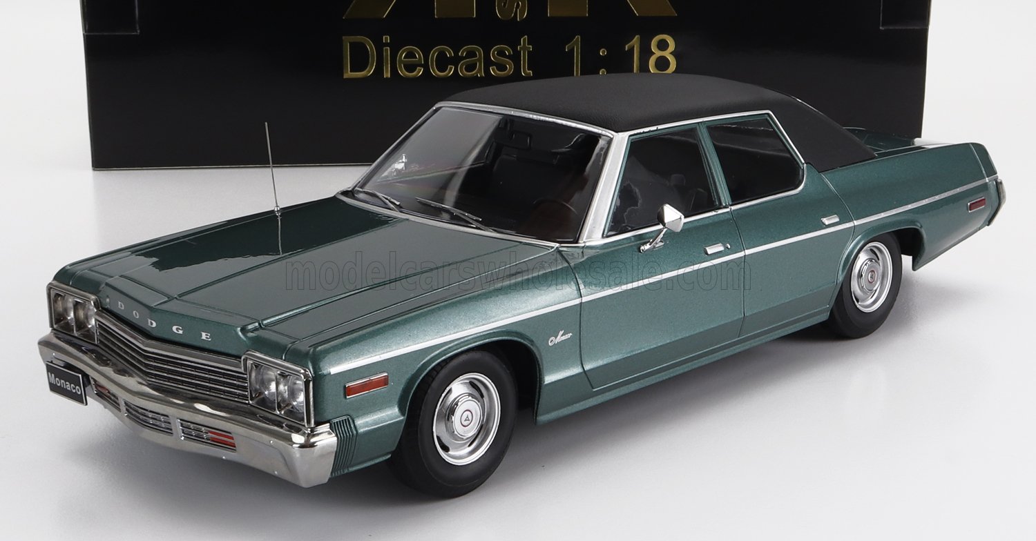 DODGE - 1974 MONACO  (Green Metallic)