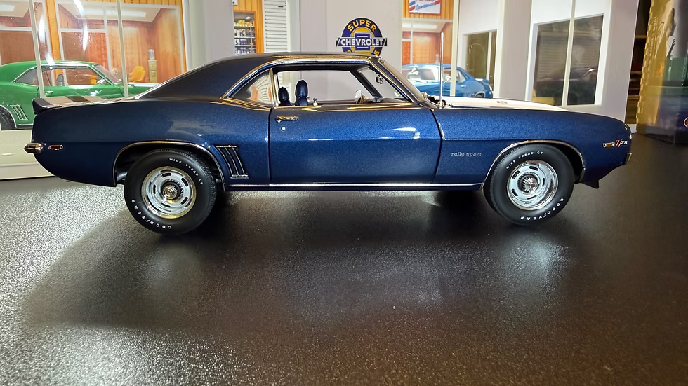 1969 Camaro Rally Sport Z/28 Dusk Blue (Limitée à 302 unités seulement-Limited to 302 units only)