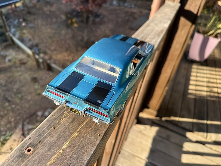 (PRE-ORDER 2027) Digital Pizza 1/18 (by Acme) -1969 Camaro RS Z/28 in Azure Turquoise