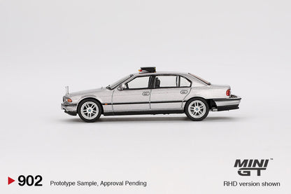 Mini GT-BMW 750IL JAMES BOND 007 TOMORROW NEVER DIES MGT00902-007E