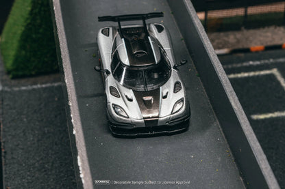 Koenigsegg One:1 Silver Tarmac Works Global64 1:64 T64G-TL054-SL