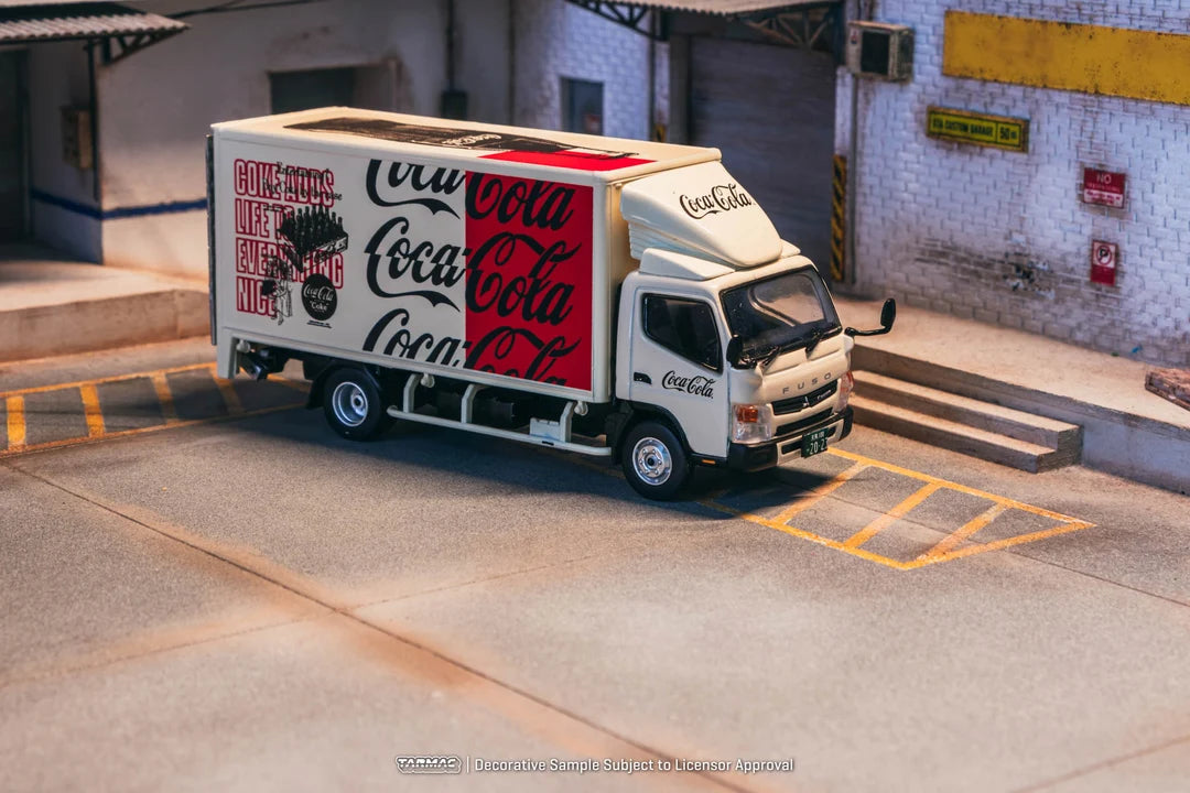 Tarmac Works Truck64 1:64 Mitsubishi Fuso Canter – Coca-Cola – T64T-TL002-CC