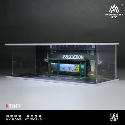 Bus Stop Lighted Scene 1:64 – MoreArt MO914414